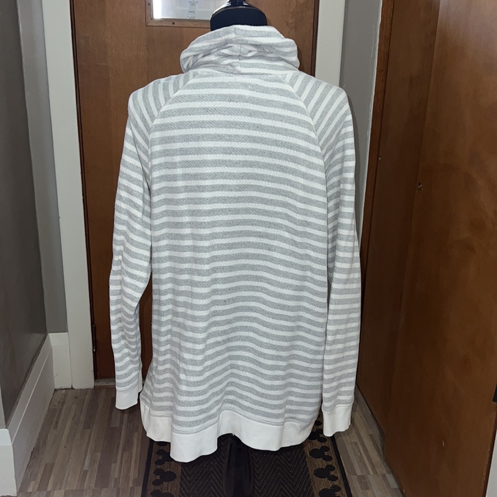 Old navy white and gray striped cowlneck pullover sweatshirt - Picture 4 of 6